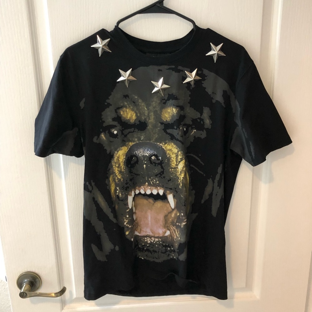 Authentic Givenchy dog head metal stars T-Shirt